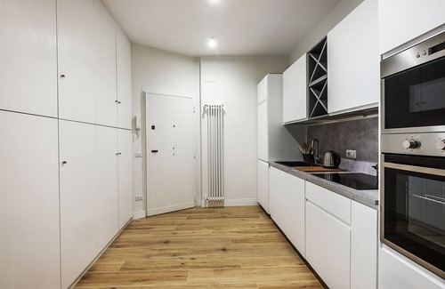 Rione II Trevi Apartment | Brand new elegant cozy in the heart of Rome. For couple or family wifi AC