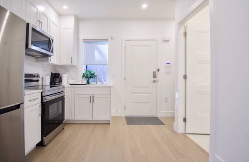 Dunbar House | Brand New Entire Guest House