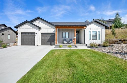 Wolf Creek House | Brand NEW Entire home in Eden Utah