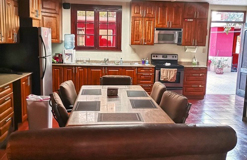 Zona 13 House | Brand New Facility Located At The South End Of The International Airport