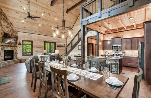 Sevierville House | Brand NEW. FALL Discounts-/Hot Tub/Indoor Pool/Fire Pit