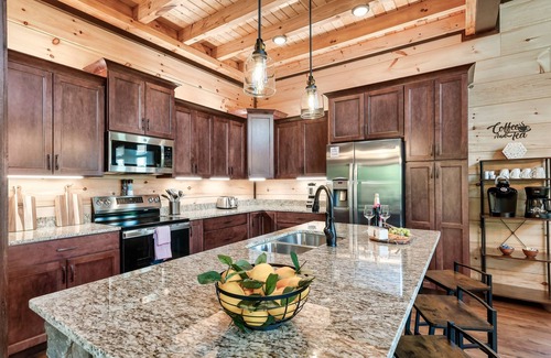 Sevierville House | Brand NEW. FALL Discounts-/Hot Tub/Indoor Pool/Fire Pit