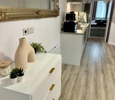 Heworth Apartment | Brand new Flat 5 with Free Parking and fast WIFI