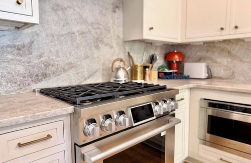 Auburn House | BRAND NEW! Gorgeous 3-bedroom Townhome on Samford Ave in Downtown Auburn!