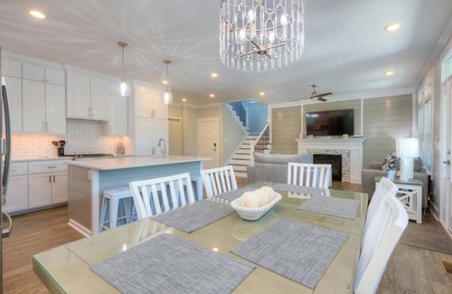 Tranquil Harbour House | Brand New, Gorgeous, 3BR 3.5BA House, Elevator, Dog Friendly, Sleeps 9