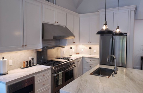 Guerneville House | Brand New Gorgeous Modern Farmhouse w/Pool, Hot Tub