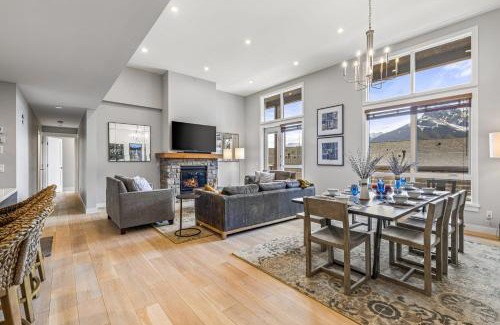 Canmore House | BRAND NEW - Gorgeous Spring Creek Penthouse
