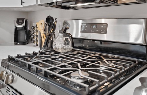 Union Park Apartment | Brand new, Great location, PET/kid friendly, FREE parking, quiet neighborhood!