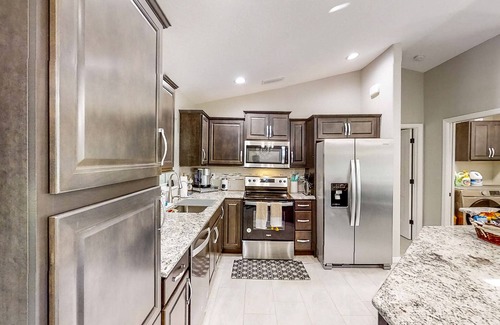 North Port House | Brand New - Heated Pool, Lanai, Grill, & Firepit