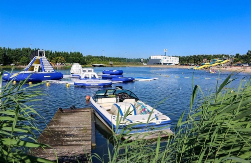 Jabbeke Apartment | Brand new holiday studio @ recreational water park