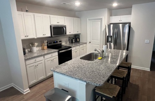 Boiling Spring Lakes House | Brand New Home with Open Floor Plan and Large Back Yard