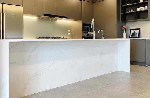 Ormiston House | Brand-New Large house Castlebane Drive