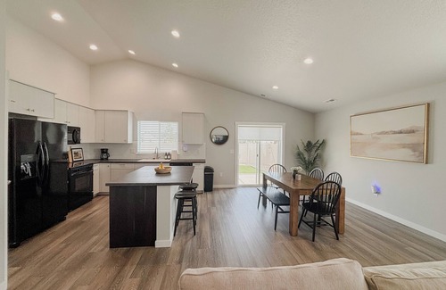 Nampa House | BRAND NEW LISTING! Spacious 4BR Home - Sleeps 8 - Park Access & Fire Pit!