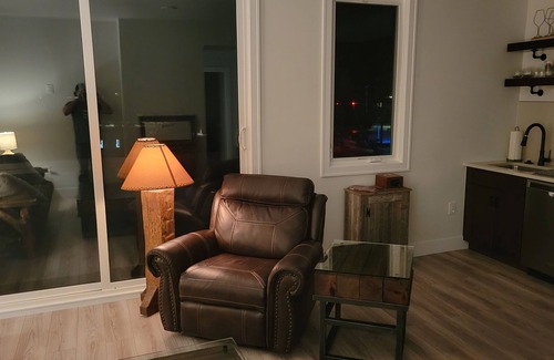 Traverse City Condo | BRAND NEW LISTINGnCozy 1-bedroom condo with WiFi, AC in fabulous Traverse City