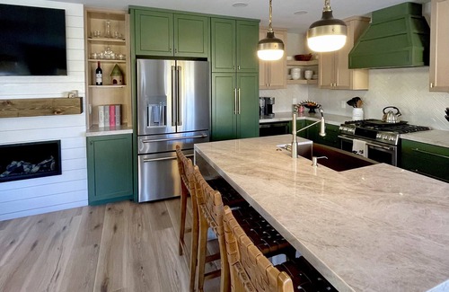 Mountain Village House | Brand New! Luxury Townhome, Steps to the Slopes. @EnchantedForestTelluride