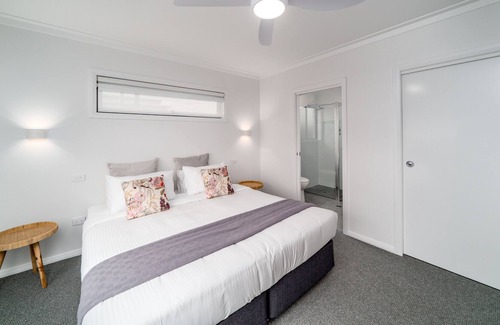 Wagga Wagga House | Brand New Luxury Abode on Shaw