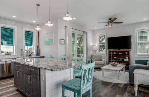 Matlacha House | Brand-New Luxury Home - Private Heated Pool, Waterfront, Private Dock, Fast WiFi