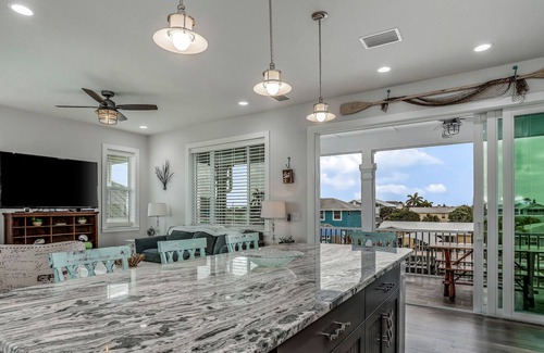 Matlacha House | Brand-New Luxury Home - Private Heated Pool, Waterfront, Private Dock, Fast WiFi