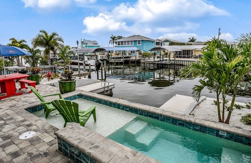 Matlacha House | Brand-New Luxury Home - Private Heated Pool, Waterfront, Private Dock, Fast WiFi