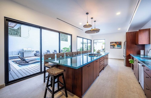 Jaco Villa | Brand New Luxury Spacious 12 Bedroom Ocean Front Luxury Villa South Jaco.