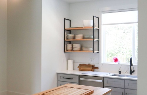 Eastsound House | Brand New Madrona Suites #4 Modern 3 bedroom in the heart of Orcas Island