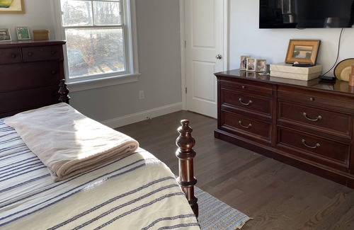Mystic - New London House | Brand New Masons Island home by the water