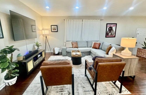 Collier Heights Apartment | Brand new modern Bungalow in Historic Atlanta