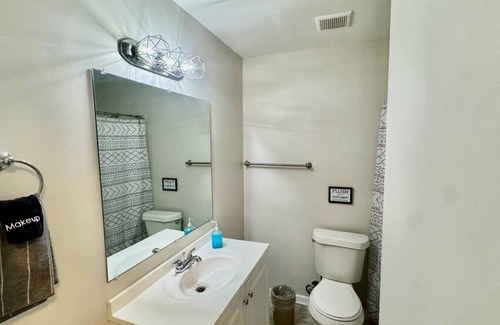 Collier Heights Apartment | Brand new modern Bungalow in Historic Atlanta
