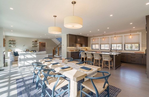 Katama House | Brand New Modern Coastal Retreat in Katama