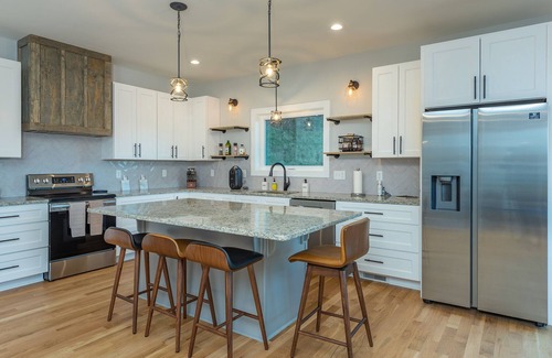 Weaverville House | Brand New! Modern Mountain Retreat w/Stunning Views