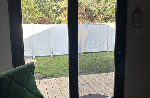 Mobridge Cottage | Brand new, modern, private, and cozy 430 sq. ft space across from city park!