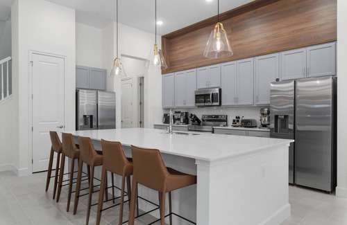 Kissimmee House | Brand New Modern State of the Art Home! Sleeps 31
