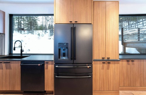 Whitefish House | Brand New Mountain Luxury! Amazing Views, Ski In/Ski Out, Sleeps 10