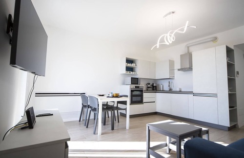 Cipressa Apartment | Brand new one-bedroom sea view accommodation