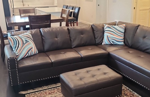 Eastside Apartment | Brand New Peaceful Top Floor 2-bedroom Apartment in Tacoma