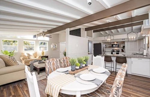 South Sarasota House | Brand new pool home 2 miles to Siesta beach