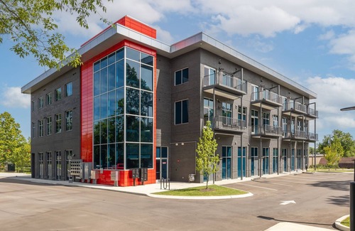 Donelson House | Brand New Professionals Paradise