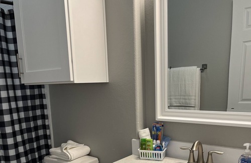 Eagle Pass House | Brand new quiet house 9 min from the casino. Relax in this cozy house