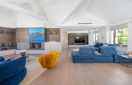 Colville Apartment | Brand New Refurbishment Townhouse in Notting Hill near Portobello Road with AC Air Conditioning & Roof Terrace