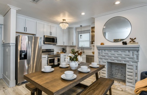 St. Augustine Historic District Apartment | Brand New Remodel, Epicenter of Historic Downtown, Balcony with Water View, Walk Everywhere, Parking