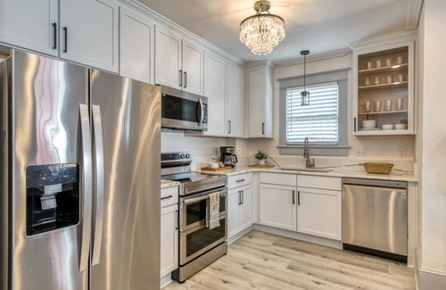 St. Augustine Historic District Apartment | Brand New Remodel, Epicenter of Historic Downtown, Balcony with Water View, Walk Everywhere, Parking