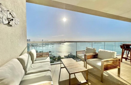 Bocachica Apartment | Brand New sea view on the 22nd Floor!