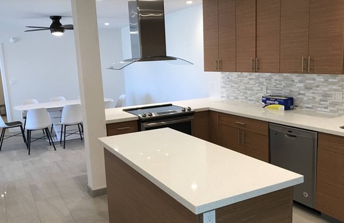 St Louis Heights House | Brand New! Saint Louis Spectacular Views of ocean, Diamond Head, Waikiki, City.