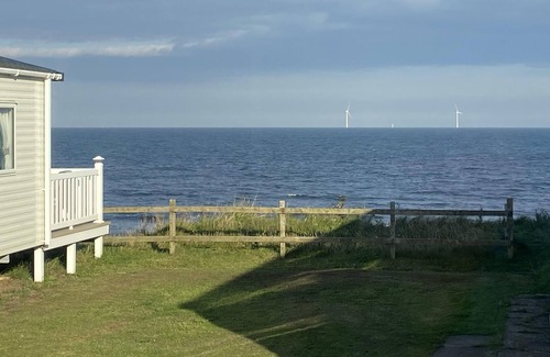 Hirst House | Brand New Sea View Platinum Grade 8 Berth Caravan