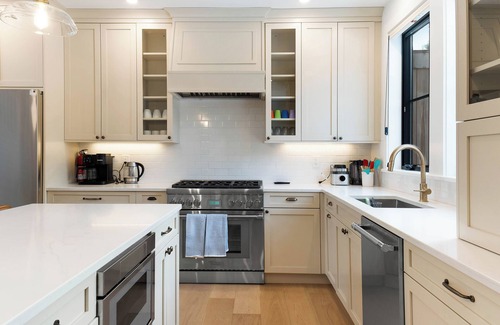 North Conway House | Brand NEW Ski-in/Ski-out retreat at Cranmore Mt.!