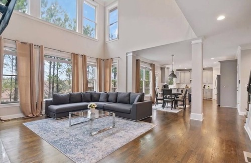 Ellenwood House | Brand new Spacious 5-bedroom house in quiet neighborhood.