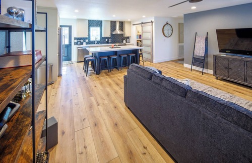 Parker Strip House | BRAND NEW 🌟Spacious🌟 Parker Strip Oasis TONS OF BOAT PARKING