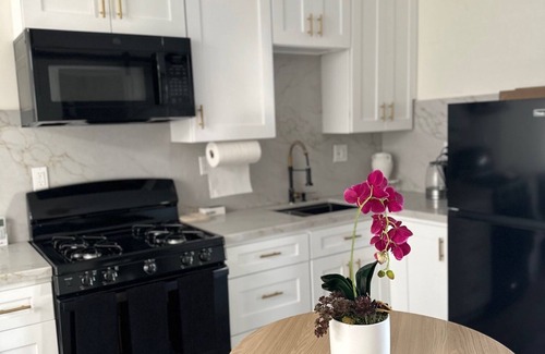 Beverly Grove Villa | Brand New Spacious 1bdrm Villa by Beverly Hills/Grove-Best Part of Los Angeles
