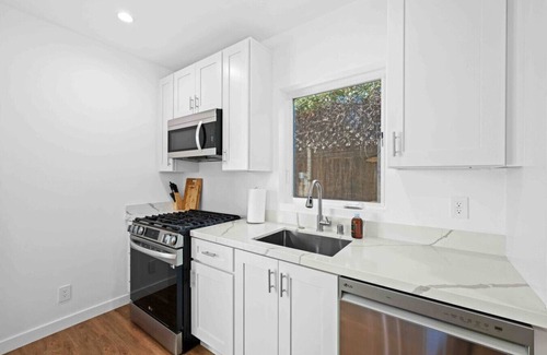 Beverly Hills Apartment | Brand New Spanish Style Home in Heart of LA Unit 1