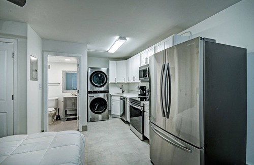 Greater Belhaven Apartment | Brand new studio located in the Historic Downtown Jackson area!